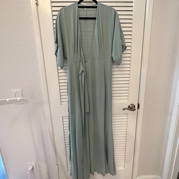 Reformation Winslow Dress in Celadon - Picture 10 of 15